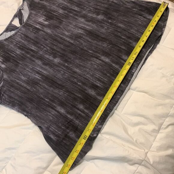 LOSA RINA collection, XL, crossover back, both shirts , good condition - Picture 10 of 14